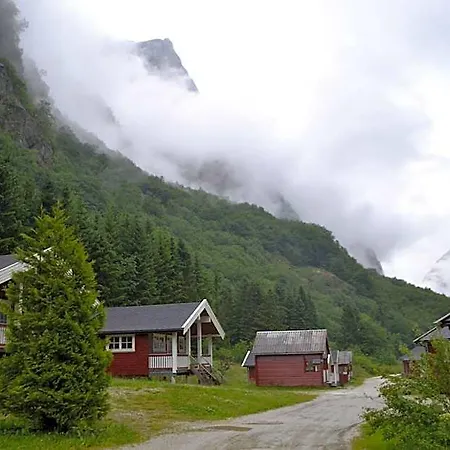 Gudvangen Camping 3*