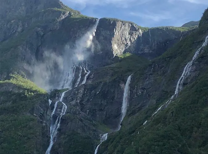 Gudvangen Camping 3*